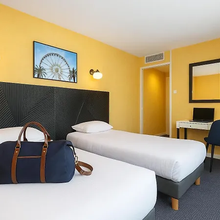 Cit'Hotel Logis De Brou, Bourg En Bresse Esterno foto