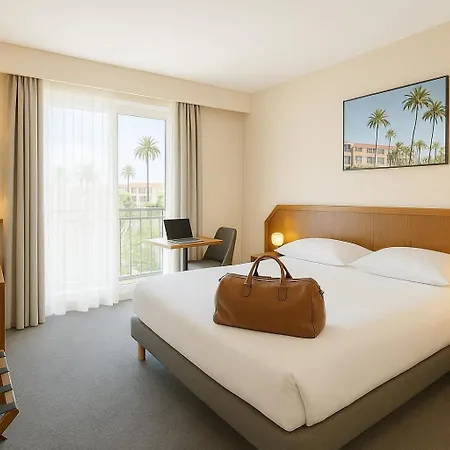Cit'Hotel Logis De Brou, Bourg En Bresse Esterno foto