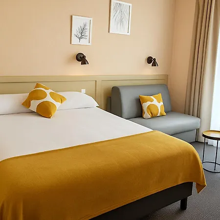 Cit'Hotel Logis De Brou, Bourg En Bresse Esterno foto