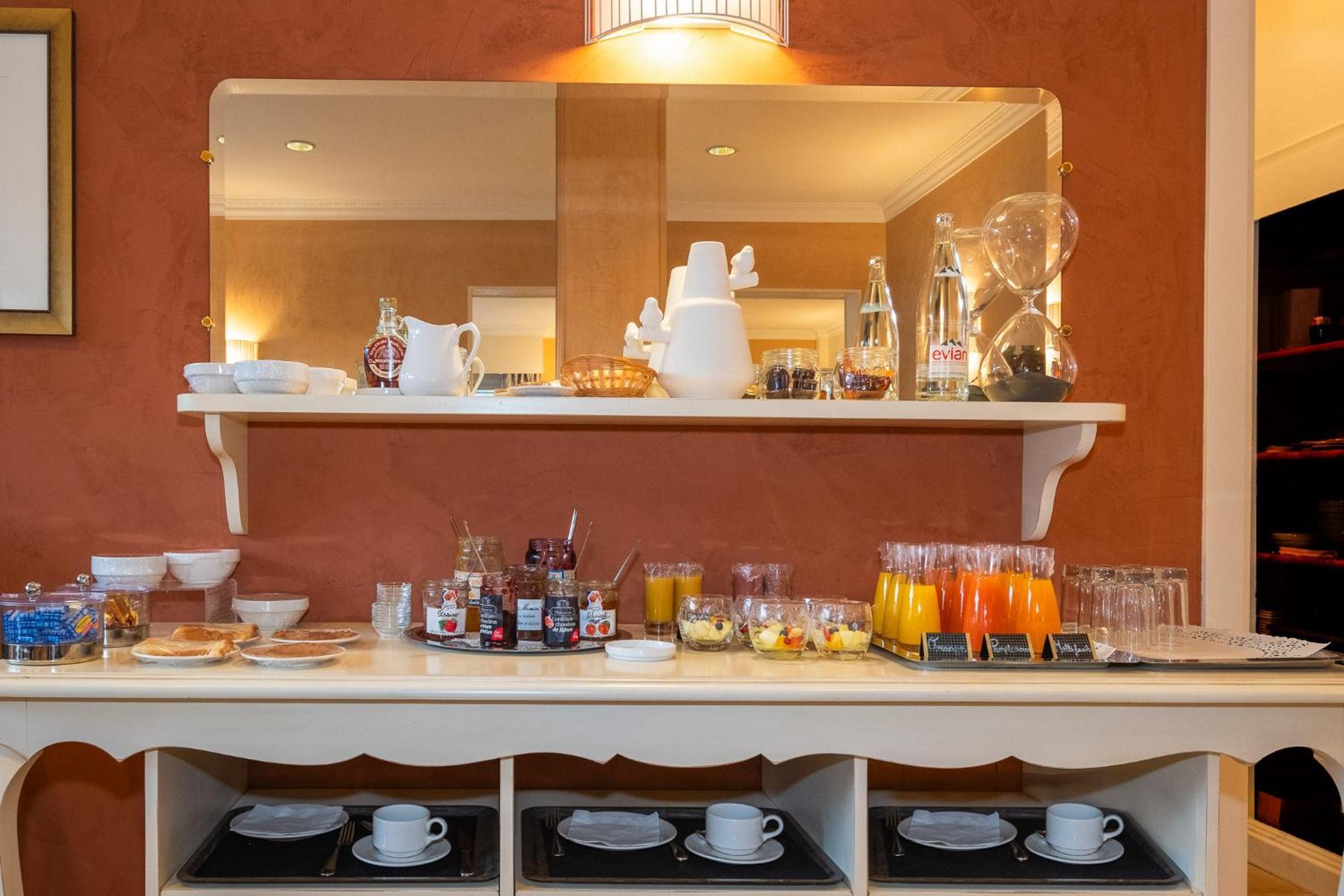 Cit'hotel Le Logis De Brou Hotel